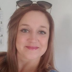 Meet your Posher, Whitney